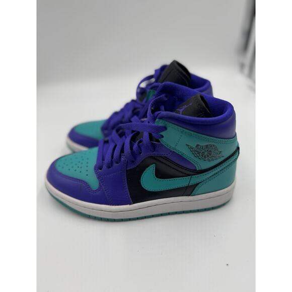 Size 5 - Air Jordan 1 Mid Black Grape W NBS247 - Picture 5 of 6